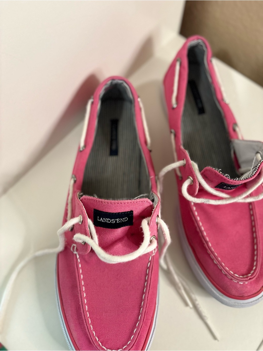 Lands’ End Pink Canvas Boat Shoes Nautical Deck Shoes Women’s 11B